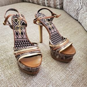 Jessica Simpson heels